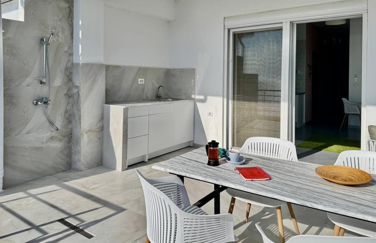 Viola Sea View Penthouse Sarandë Exterior foto