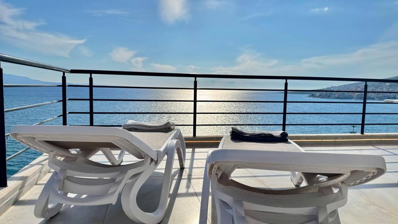 Viola Sea View Penthouse Sarandë Exterior foto