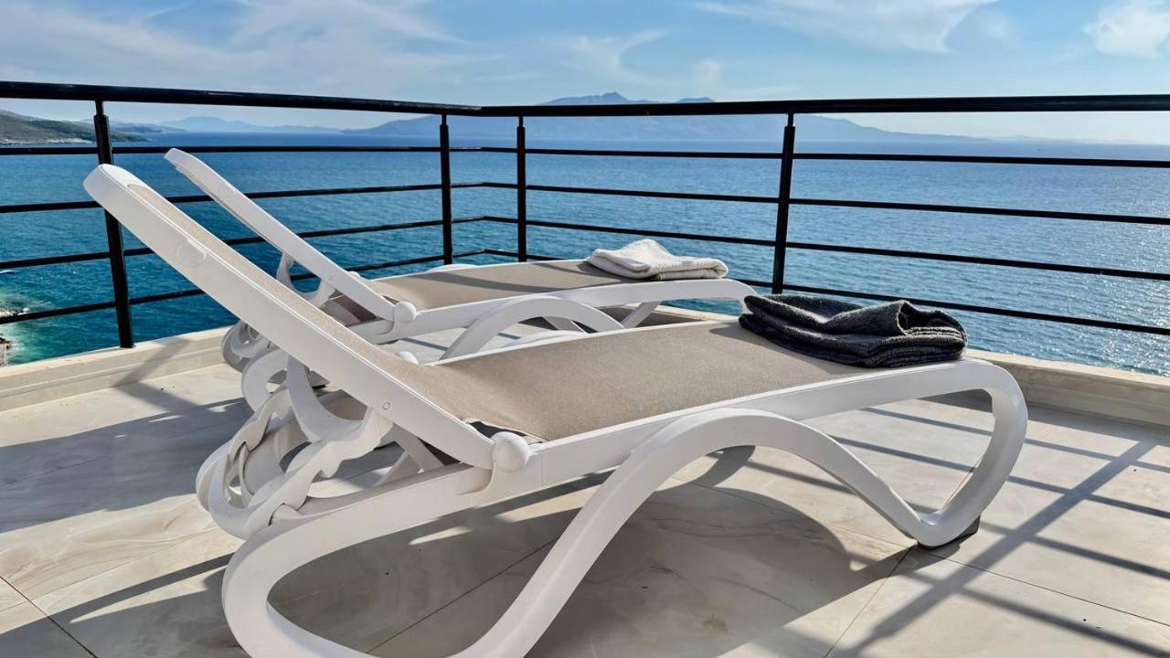 Viola Sea View Penthouse Sarandë Exterior foto