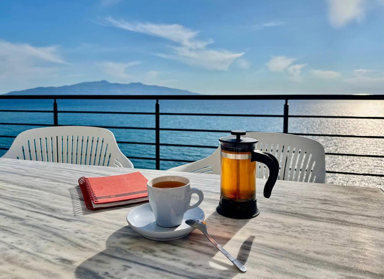 Viola Sea View Penthouse Sarandë Exterior foto